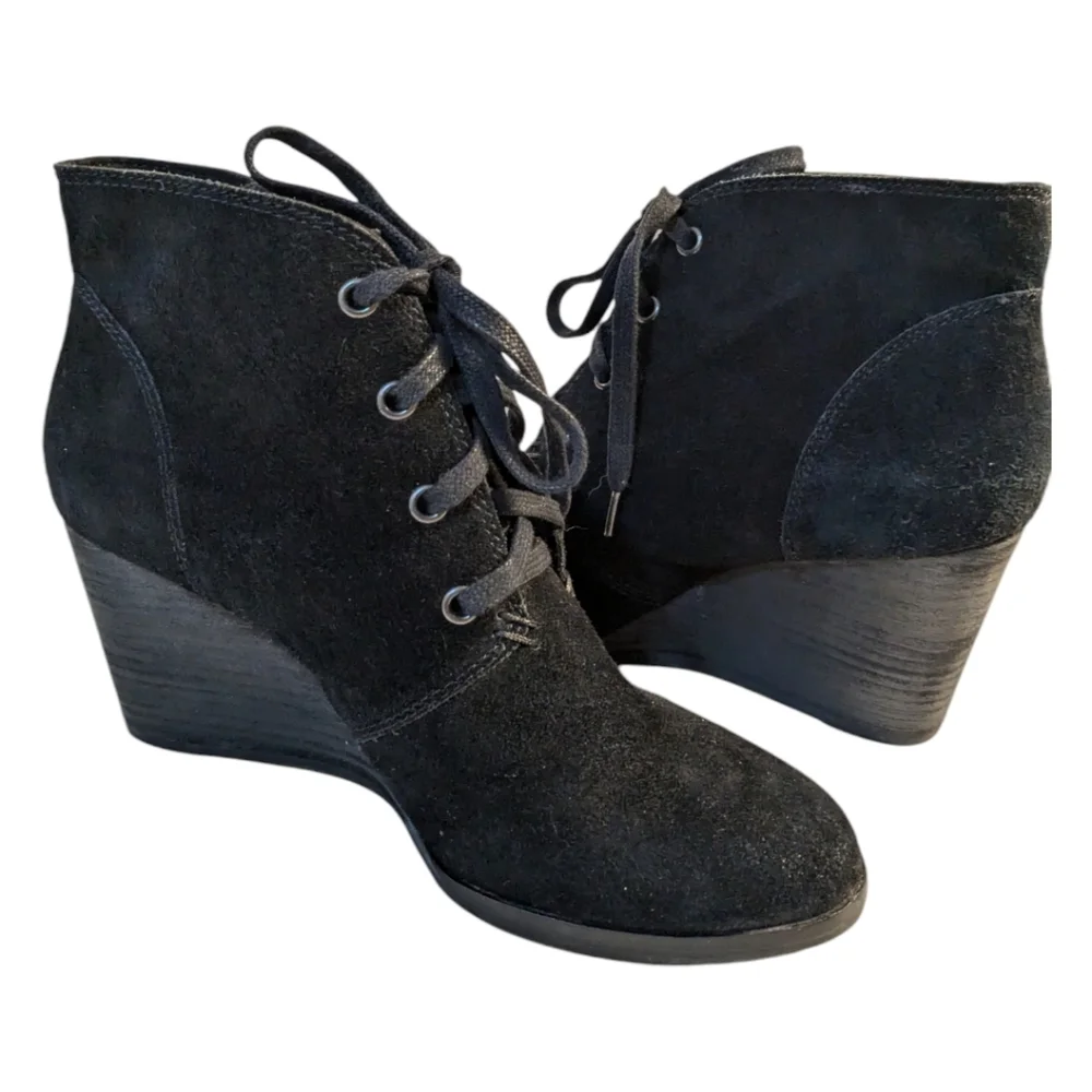 Lucky Brand Swayze Wedge Black Suede Lace Up Boots Booties SZ 9